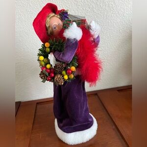 Byers’ Choice Shopper Woman Purple Velvet Red Hat Boxes with Wreath